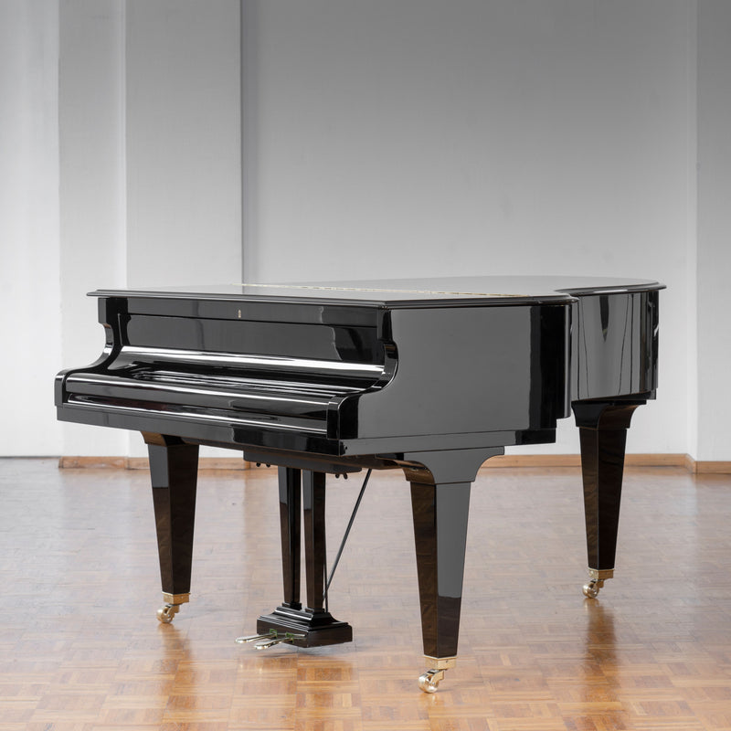 C.Bechstein M-180